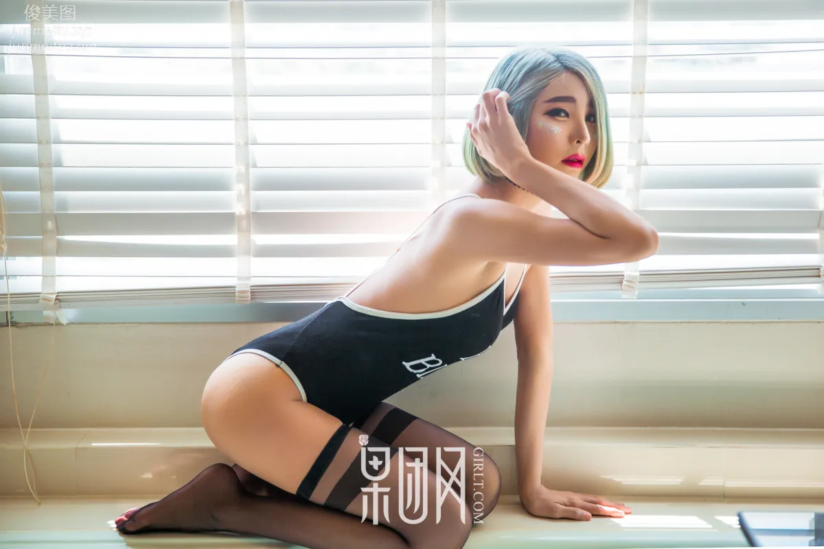 Girlt No. 145 photo 9