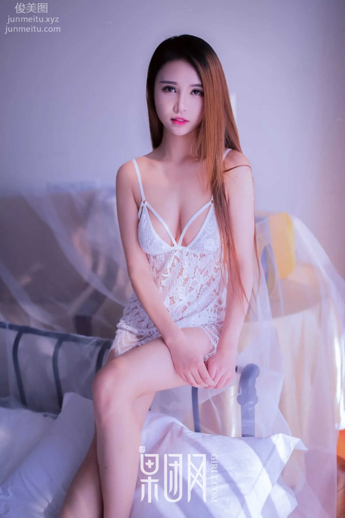 Girlt No. 032 photo 3
