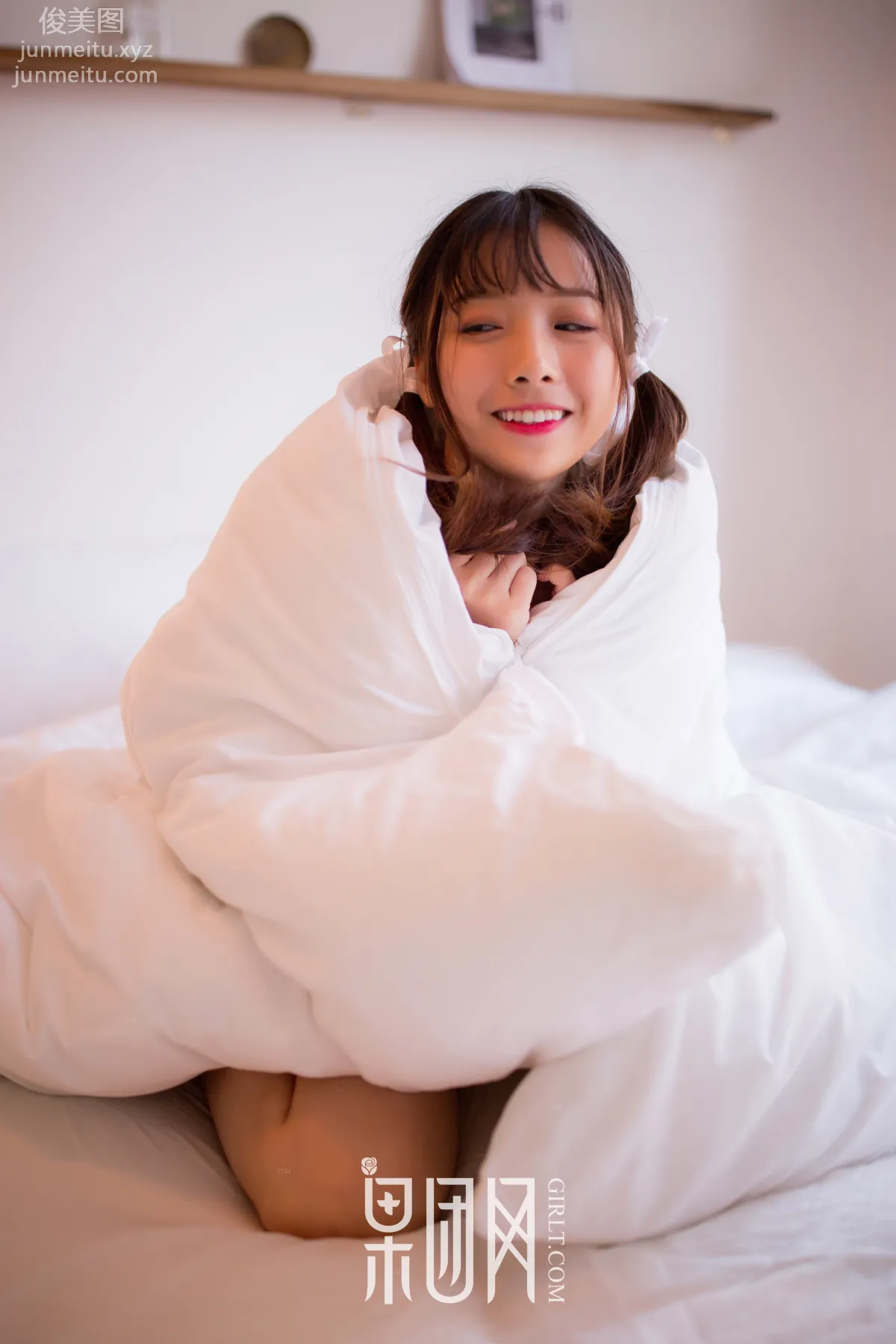 Girlt No. 033 photo 4