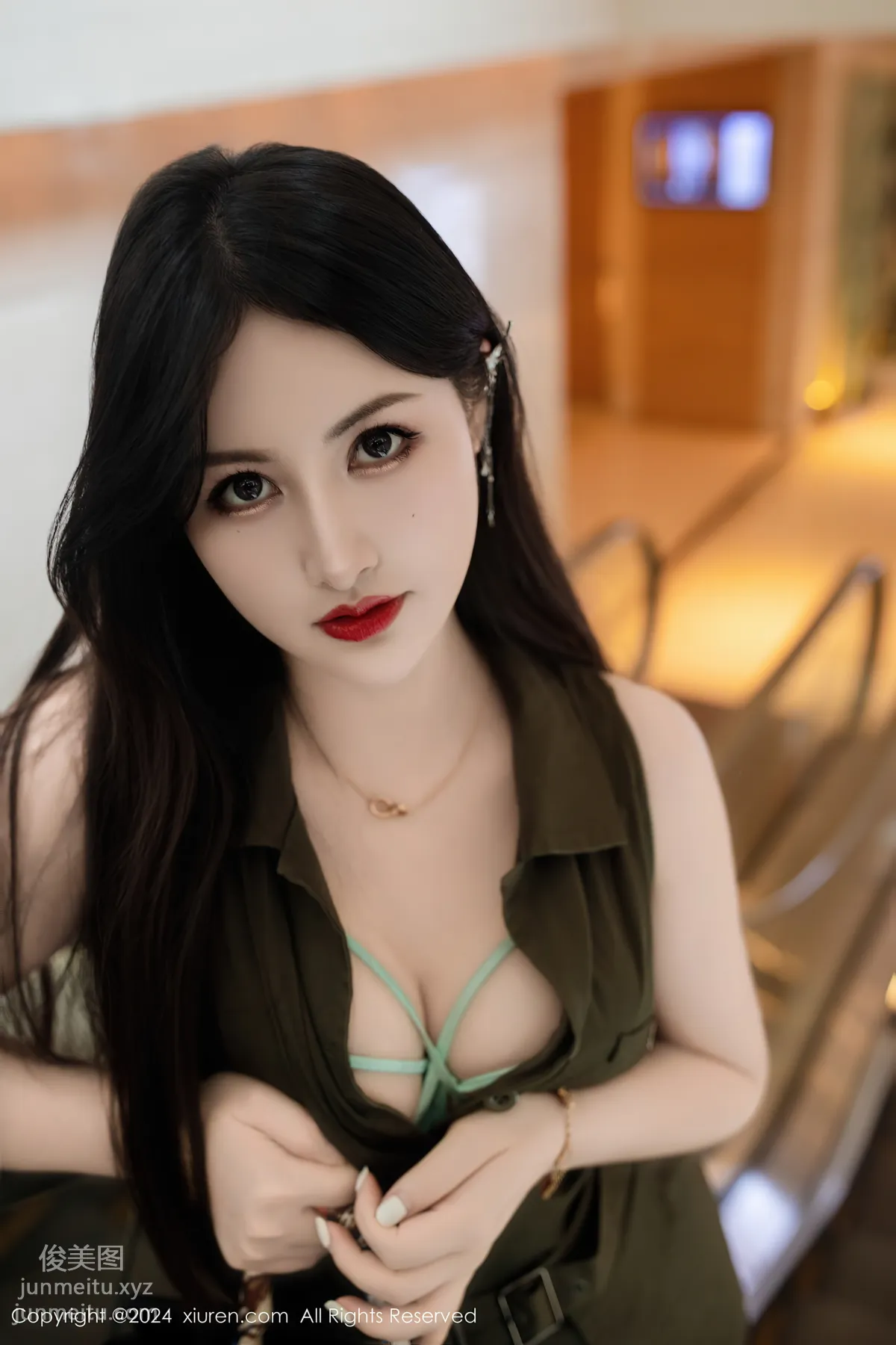 [Xiuren秀人網]2024.07.30 NO.8940 詩詩kiki 16