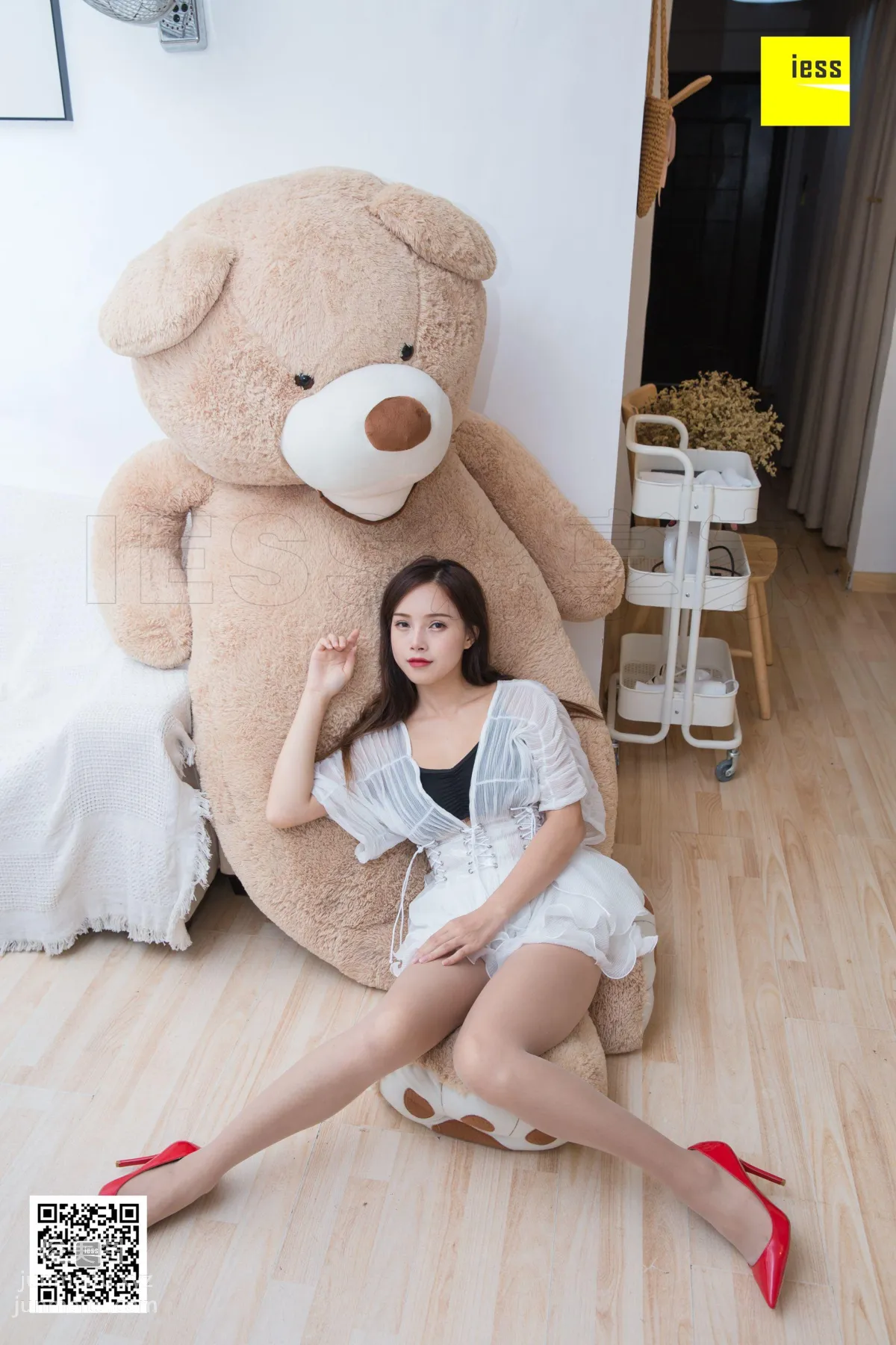 [IESS] 2018.10.29 Silk Enjoyer 347: Would You Be Xiao Yu's Big Bear Xiao Yu [96P] photo 34
