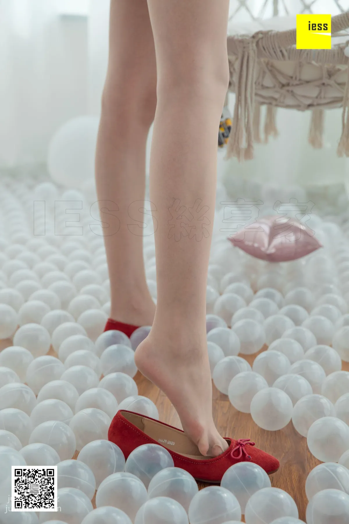 [IESS] 2018.10.31 Silk Enjoyer 349: Red Bow Flat Shoes Qiqi [95P] photo 14