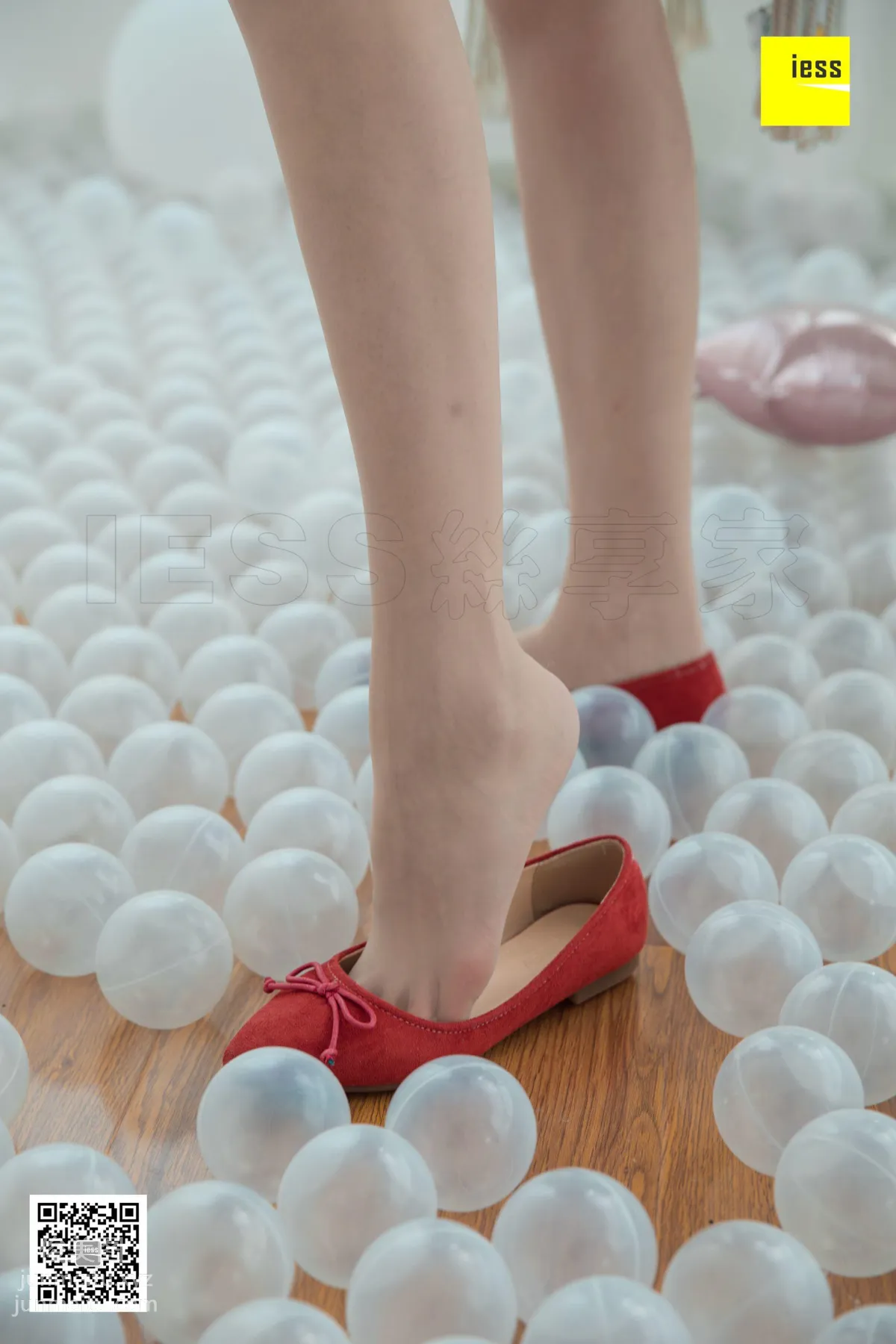 [IESS] 2018.10.31 Silk Enjoyer 349: Red Bow Flat Shoes Qiqi [95P] photo 15