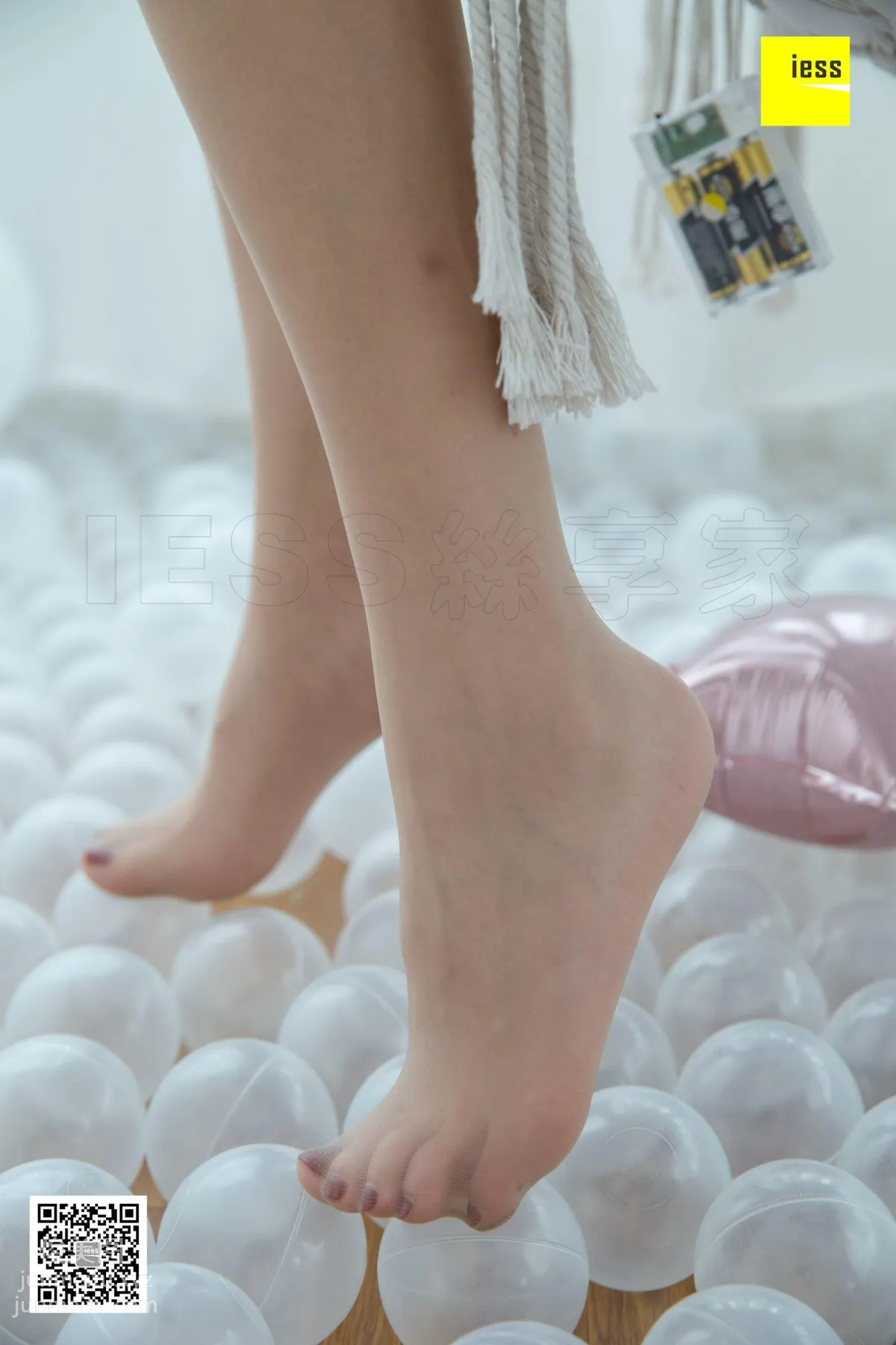 [IESS] 2018.10.31 Silk Enjoyer 349: Red Bow Flat Shoes Qiqi [95P] photo 46