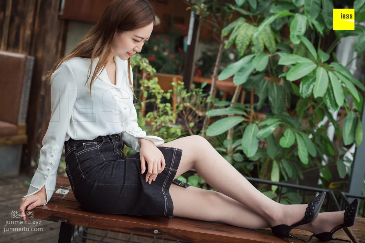 [IESS] 2018.12.17 Silk Enjoyer 382: Zi Zi's Intellectual Gray Stockings Zi Zi [90P] photo 75