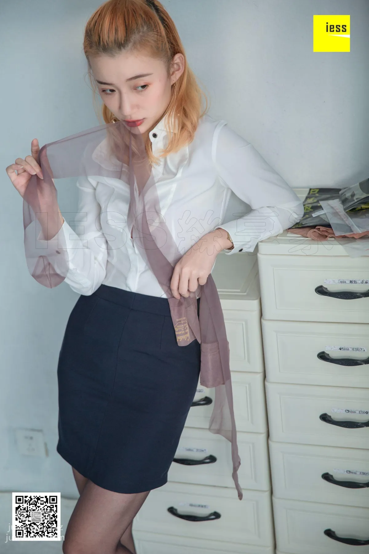 [IESS] 2019.01.04 Silk Enjoyer 395: Sister Qiu's Black Stockings Scrutiny Qiuqiu [95P] photo 78