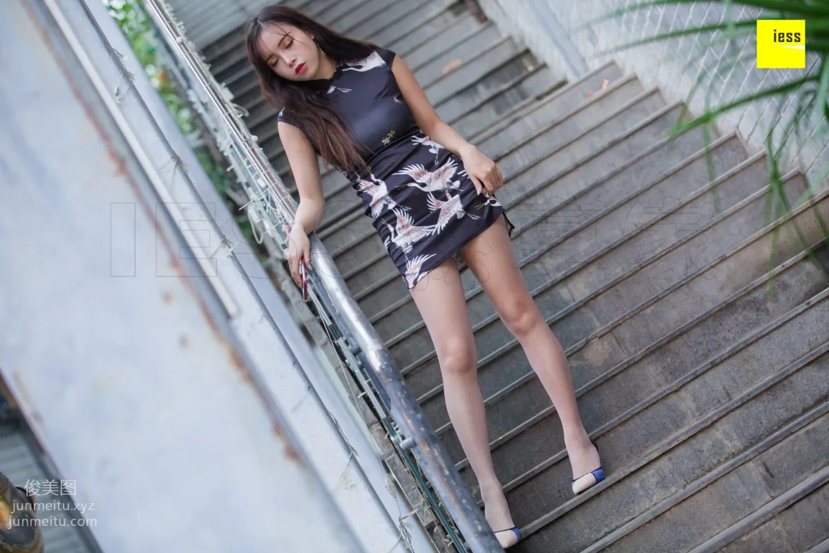 [IESS] 2019.01.29 Silk Enjoyer 411: Xiao Yu's Street Snap Qipao Show Xiao Yu [86P] photo 82