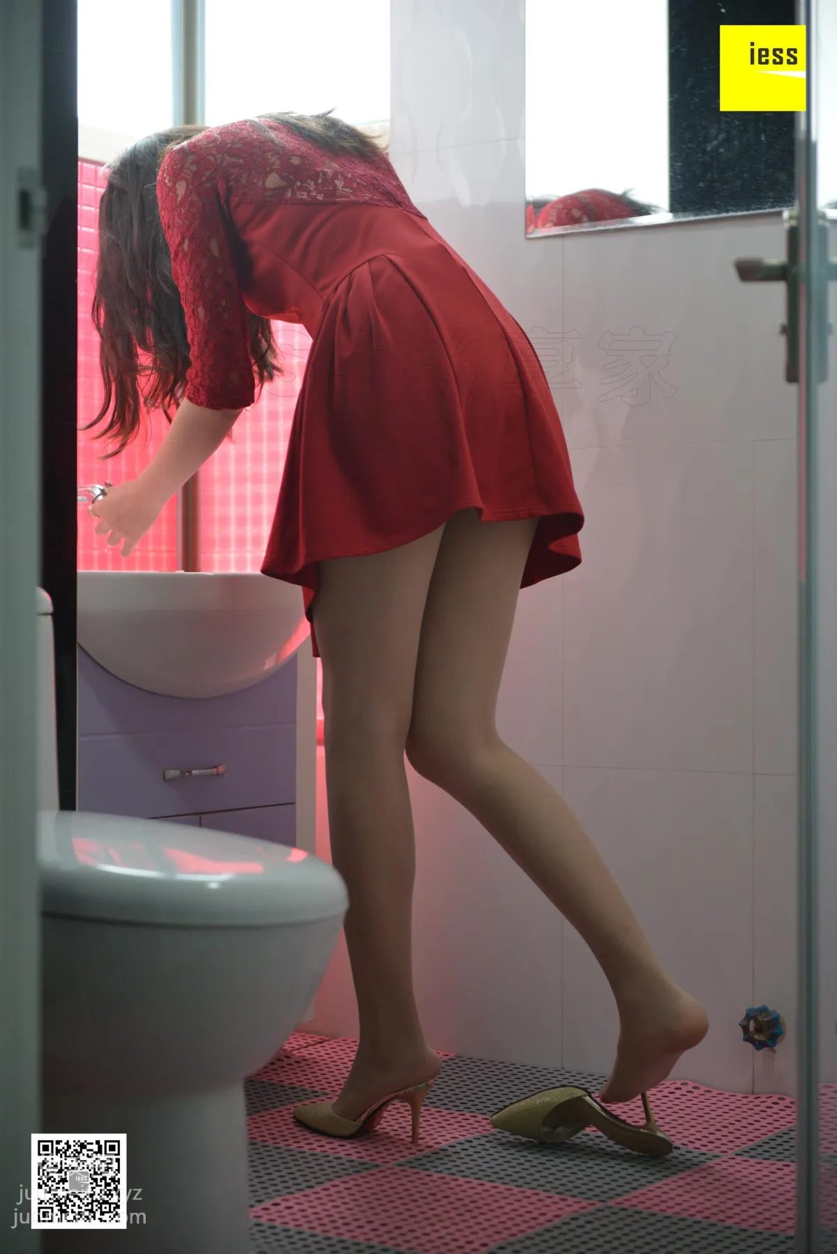 [IESS] 2019.02.22 Si Xiang Jia 428: Qiqi's Lace Red Dress, Qiqi [80P] photo 17