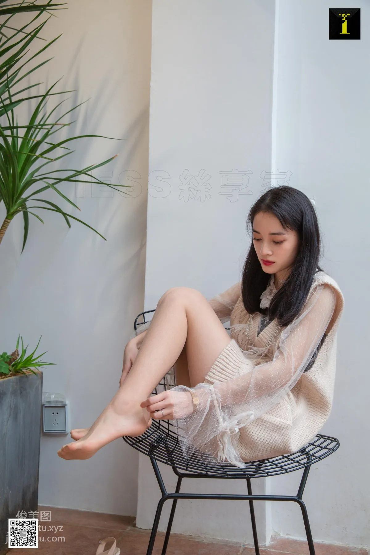 [IESS異思趣向]2019.05.23 絲享家493：素人姗姗的雪白肌 16