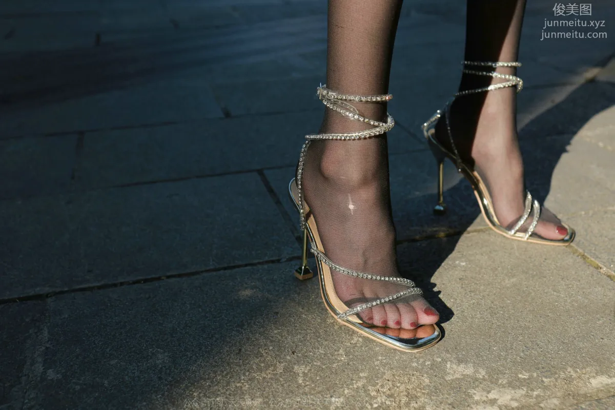 [IESS] 2022.02.15 Silk Enjoyer 1005: Tuan Tuan, Black Stocking Thoughts Under the Warm Sun [92P] photo 54