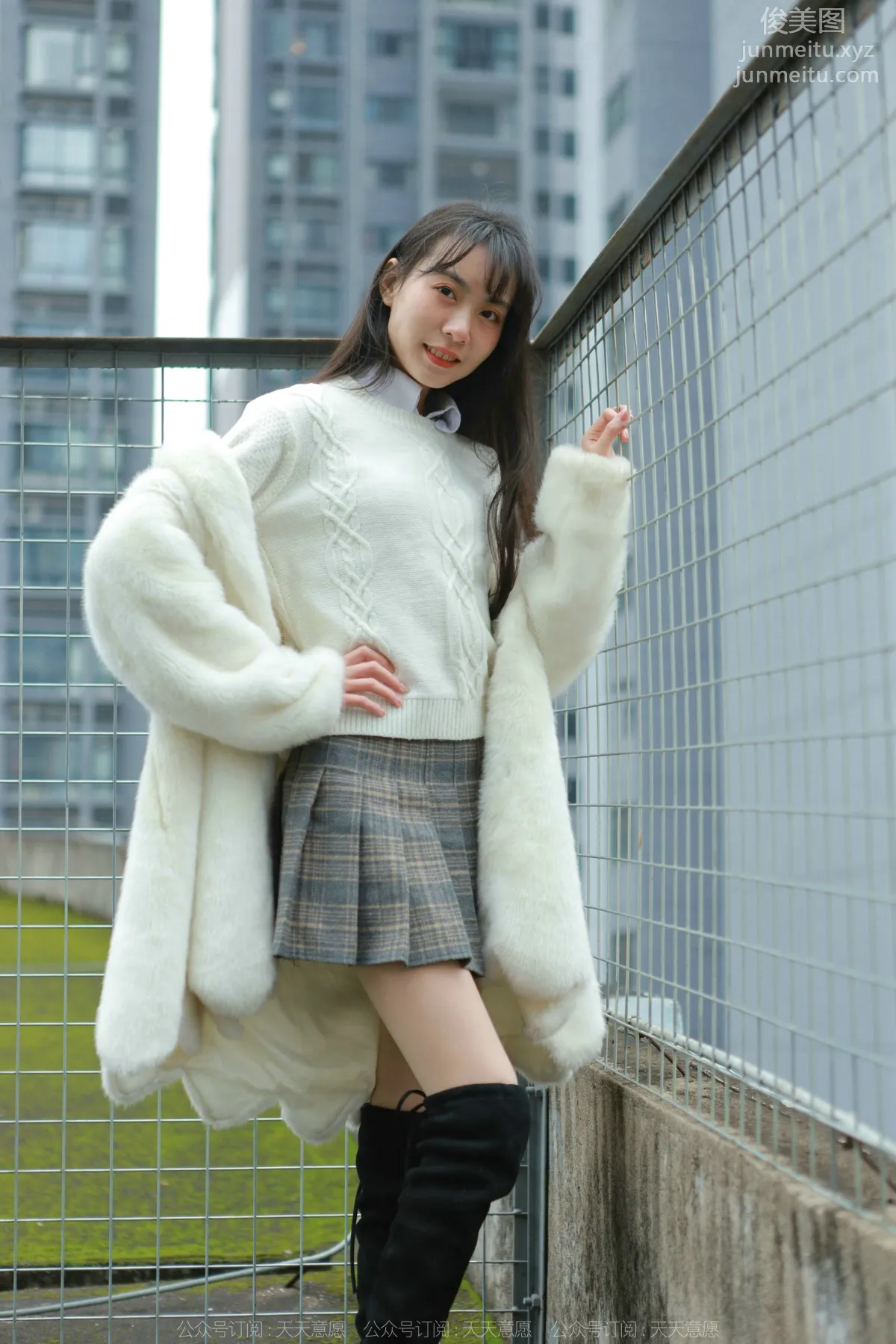 [IESS] 2022.02.28 Silk Enjoyer 1014: Tuan Tuan, Long Boots and Nude Stockings [88P] photo 13