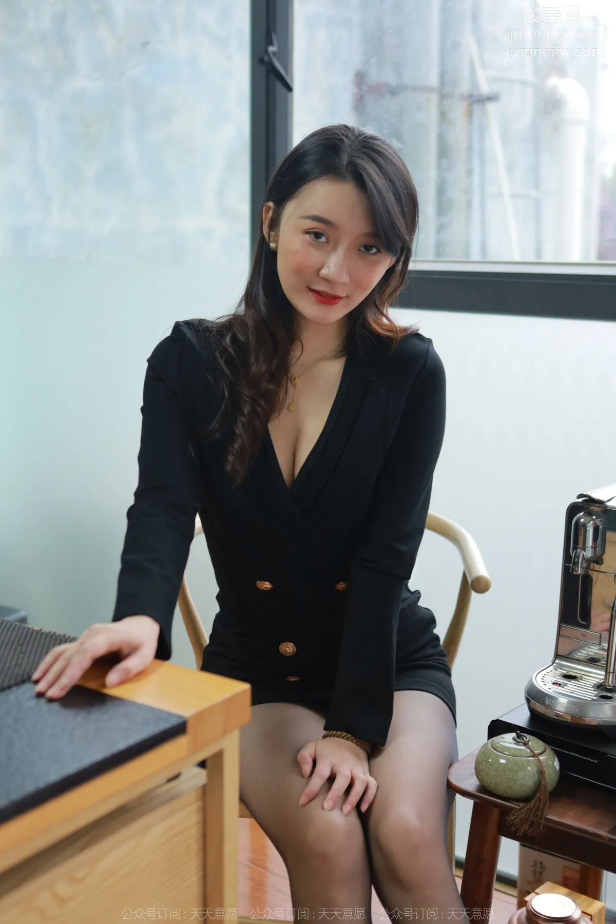 [IESS] 2022.04.03 Silk Enjoyer 1048: IESS Qiuqiu, Flaming High Heels [85P] photo 36
