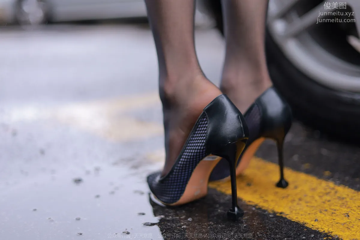 [IESS] 2022.04.06 Silk Enjoyer 1051: Xiao Liu, Black Stockings in the Rain photo 7