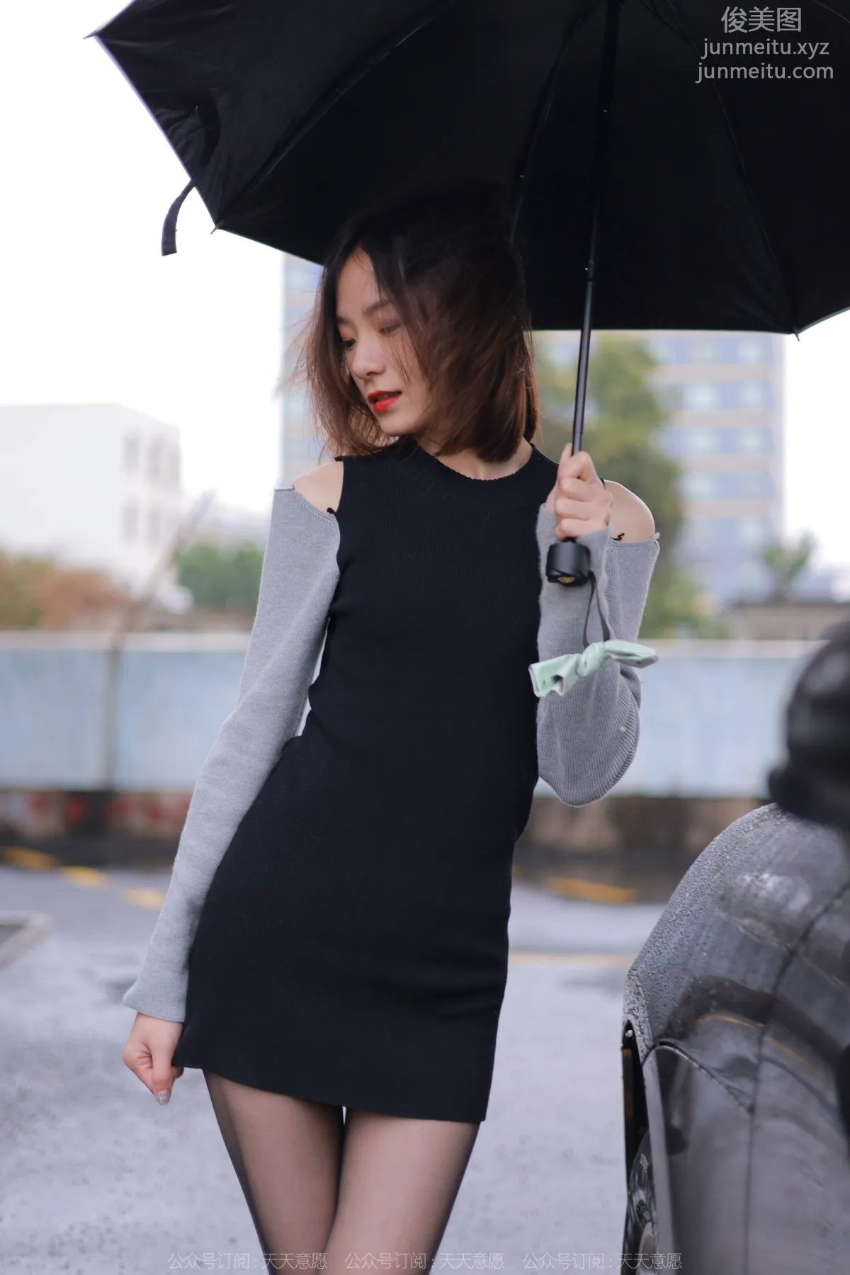 [IESS] 2022.04.06 Silk Enjoyer 1051: Xiao Liu, Black Stockings in the Rain photo 13