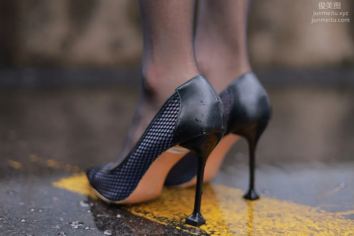 [IESS] 2022.04.06 Silk Enjoyer 1051: Xiao Liu, Black Stockings in the Rain photo 49