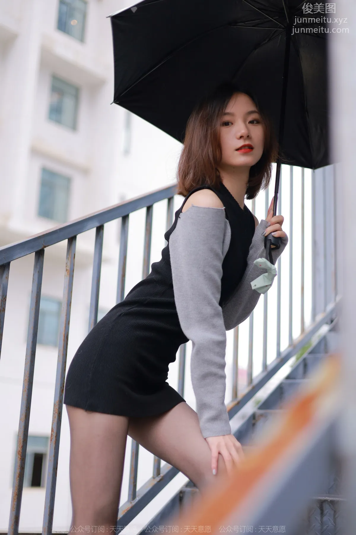 [IESS] 2022.04.06 Silk Enjoyer 1051: Xiao Liu, Black Stockings in the Rain photo 79