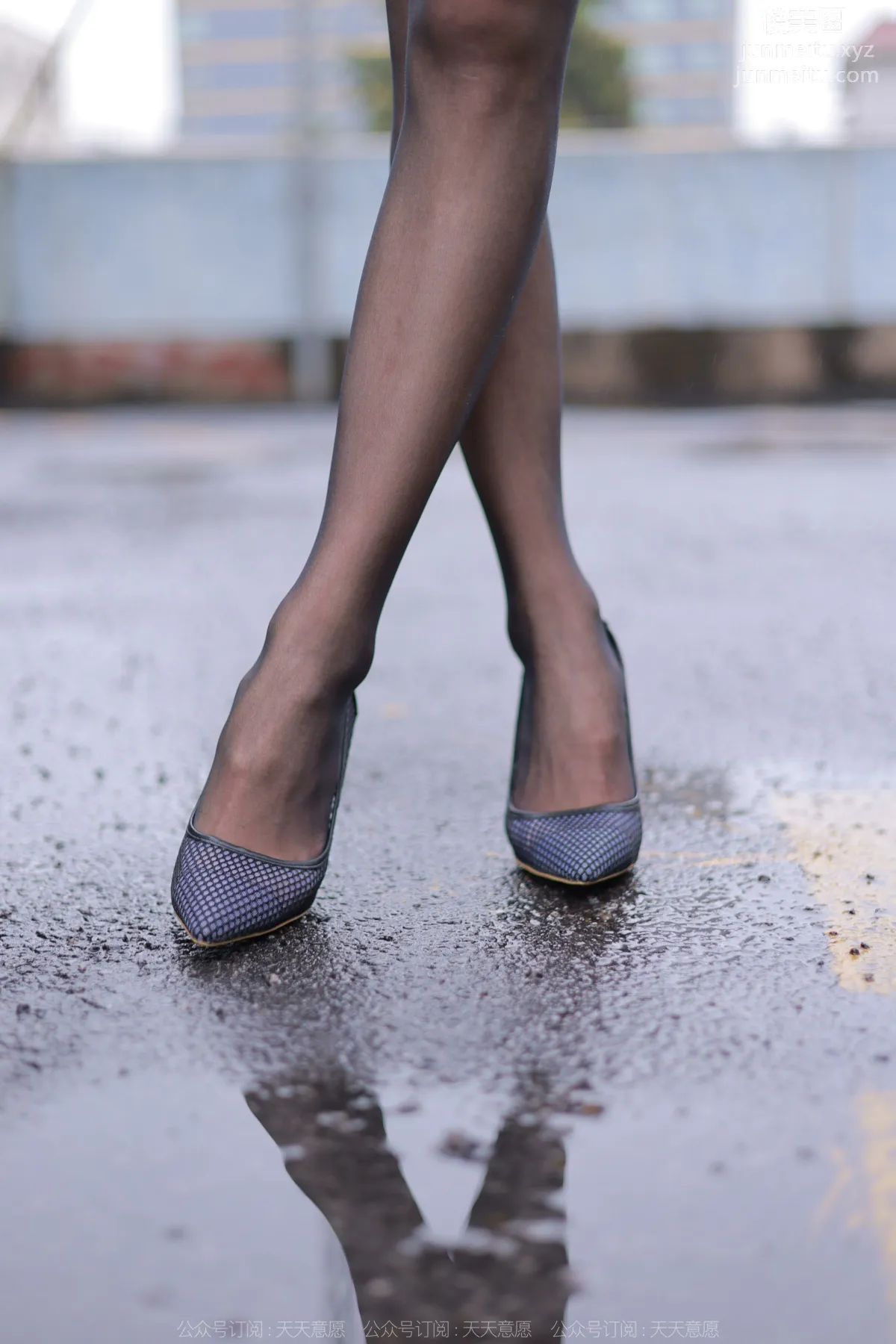 [IESS] 2022.04.06 Silk Enjoyer 1051: Xiao Liu, Black Stockings in the Rain photo 81