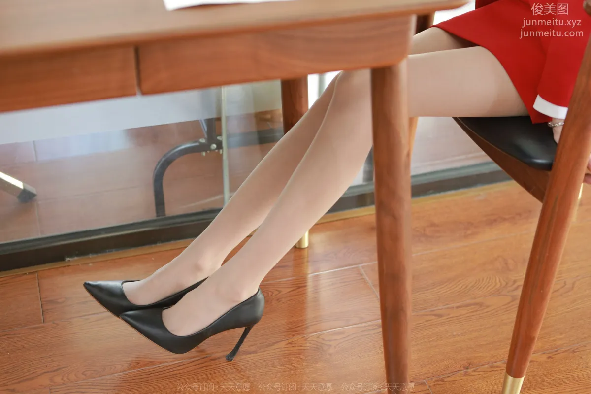 [IESS] 2022.04.17 Silk Enjoyer 1062: Tuan Tuan, Red Skirt Long Legs OL photo 35
