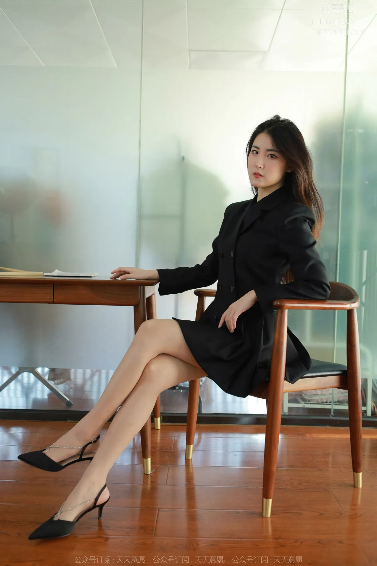 [IESS] 2022.04.20 Silk Enjoyer 1065: Xiao Bao, Black Pleated Skirt photo 3