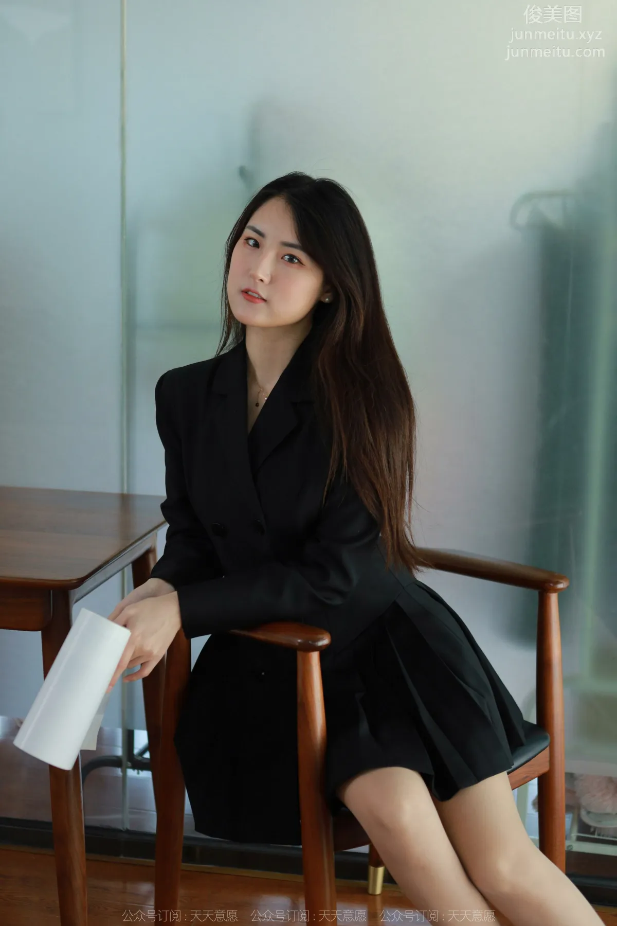[IESS] 2022.04.20 Silk Enjoyer 1065: Xiao Bao, Black Pleated Skirt photo 25