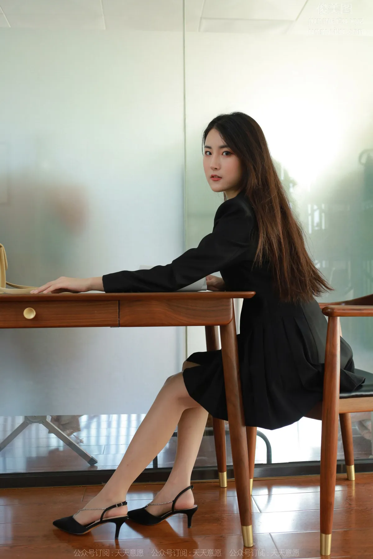 [IESS] 2022.04.20 Silk Enjoyer 1065: Xiao Bao, Black Pleated Skirt photo 42