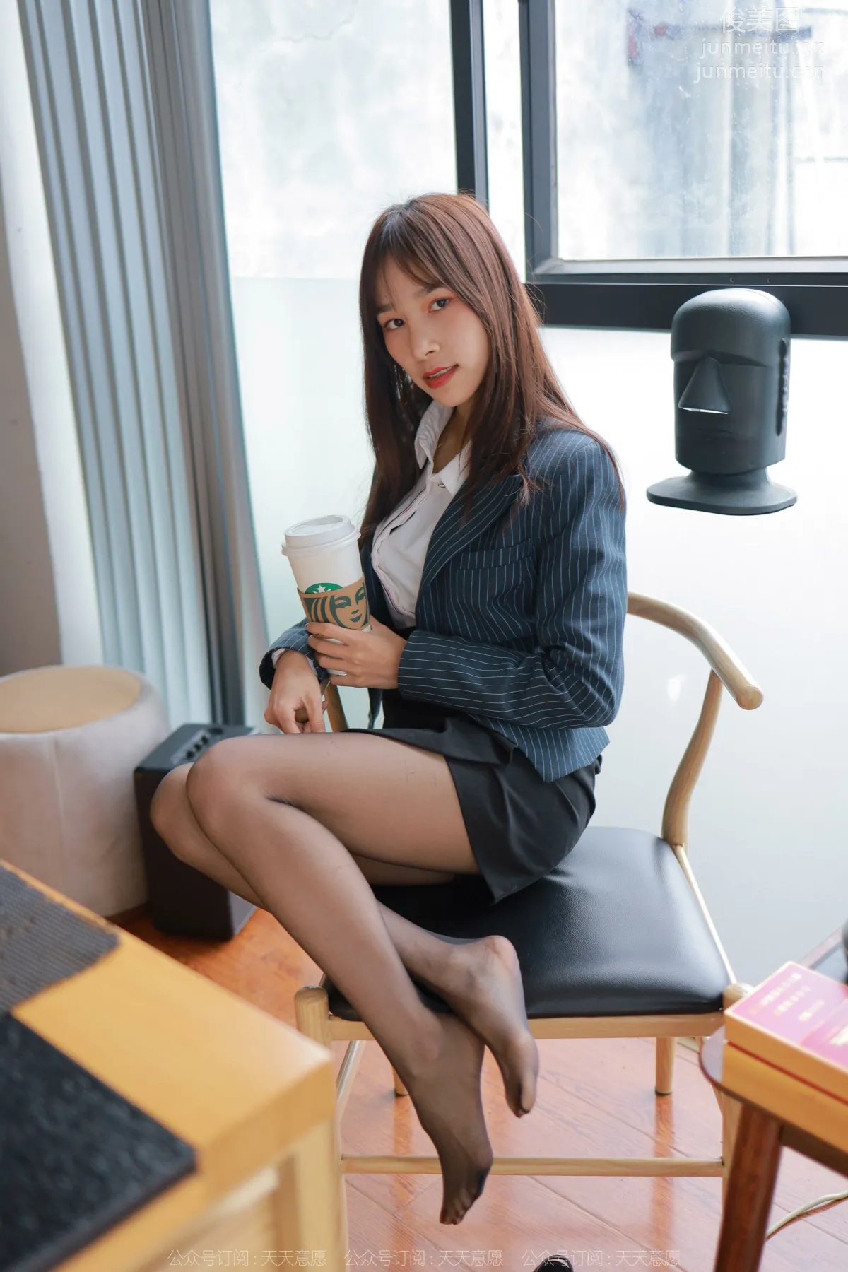 [IESS] 2022.04.23 Silk Enjoyer 1068: Mei Zi, Black Stockings and Iced Americano photo 28