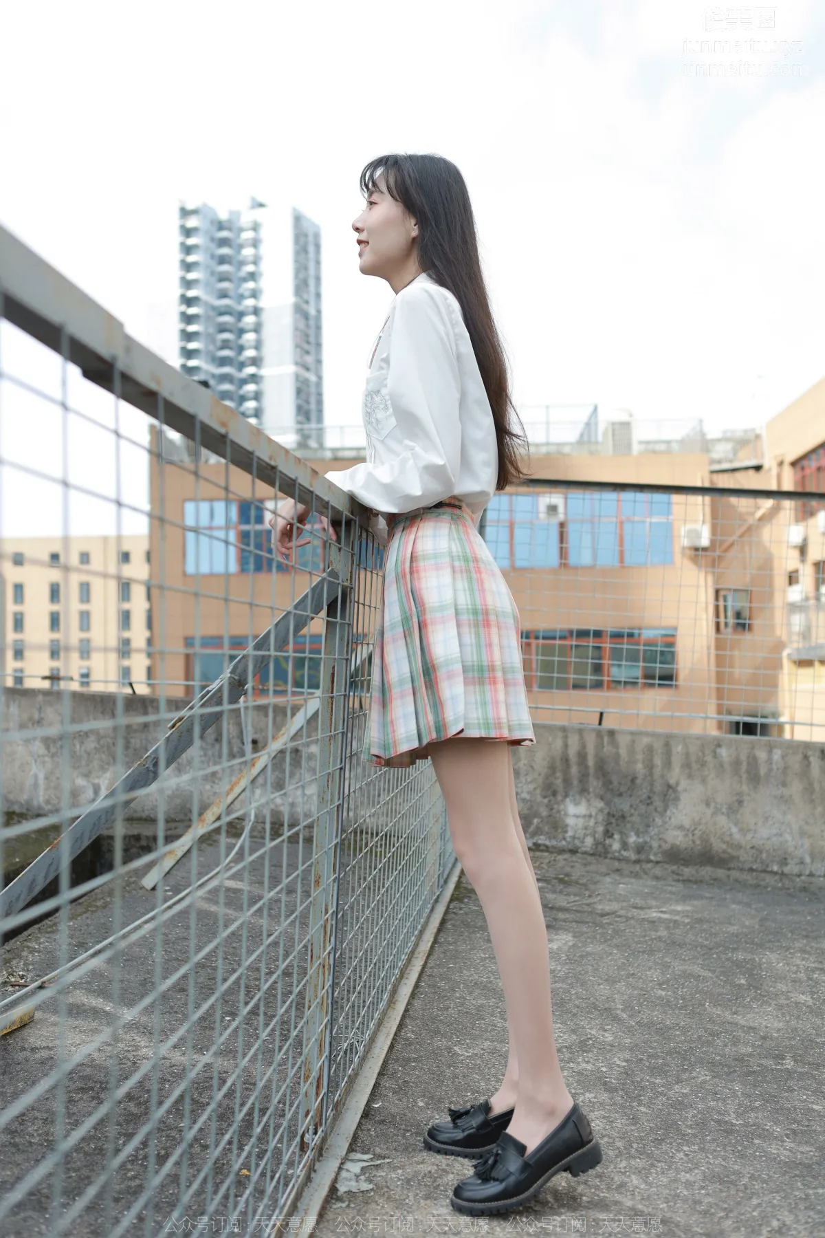 Tuan Tuan: IESS No. 1069 photo 28