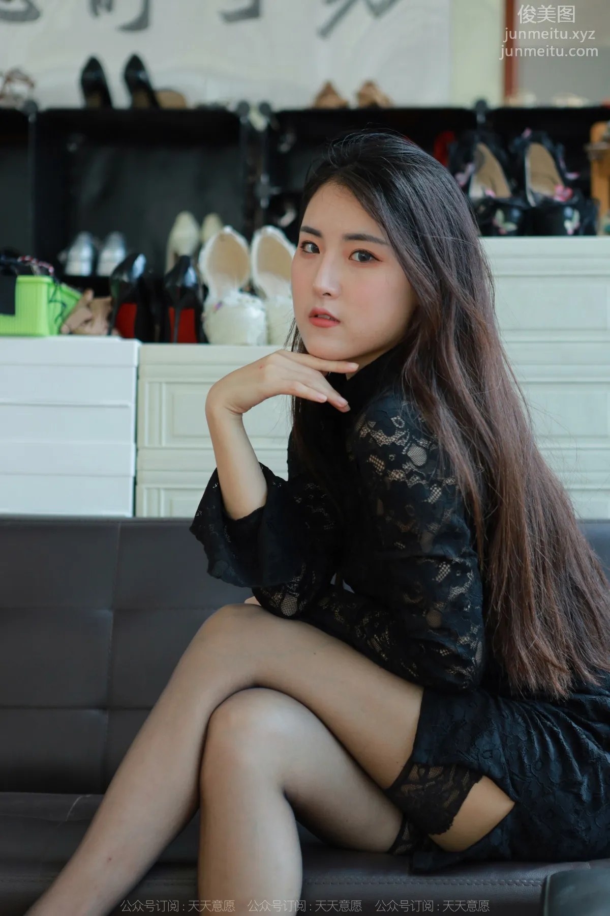 [IESS] 2022.04.28 Silk Enjoyer 1073: Xiao Bao, Half-Calf Black Stockings photo 8