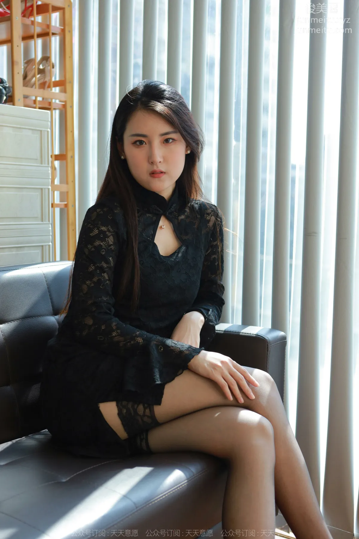 [IESS] 2022.04.28 Silk Enjoyer 1073: Xiao Bao, Half-Calf Black Stockings photo 34