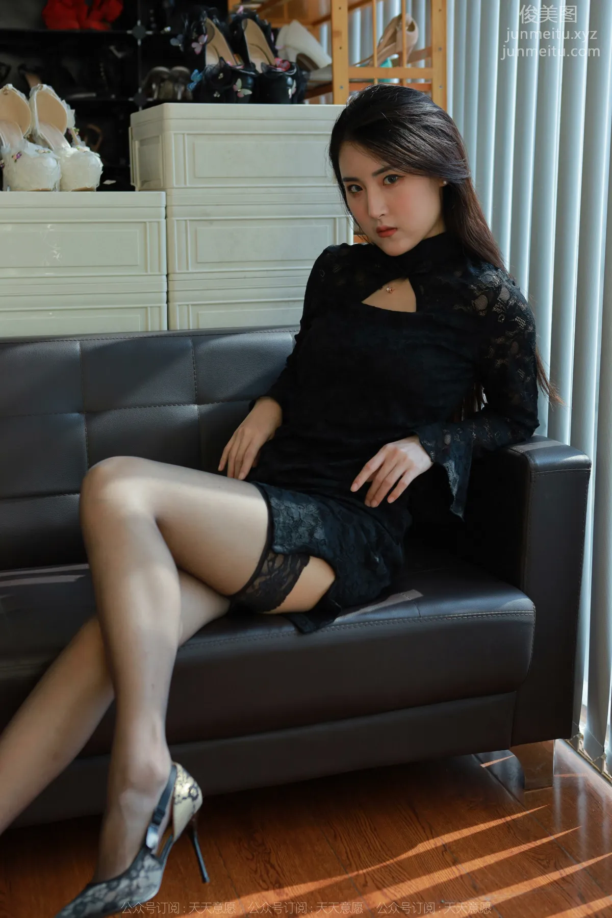 [IESS] 2022.04.28 Silk Enjoyer 1073: Xiao Bao, Half-Calf Black Stockings photo 40