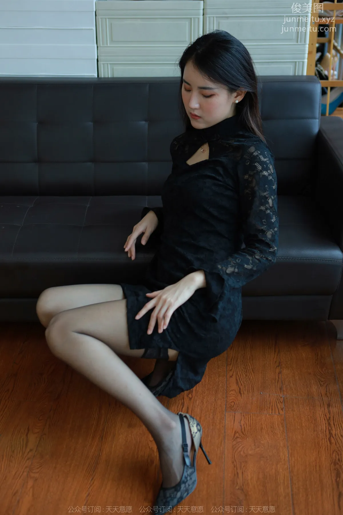 [IESS] 2022.04.28 Silk Enjoyer 1073: Xiao Bao, Half-Calf Black Stockings photo 41