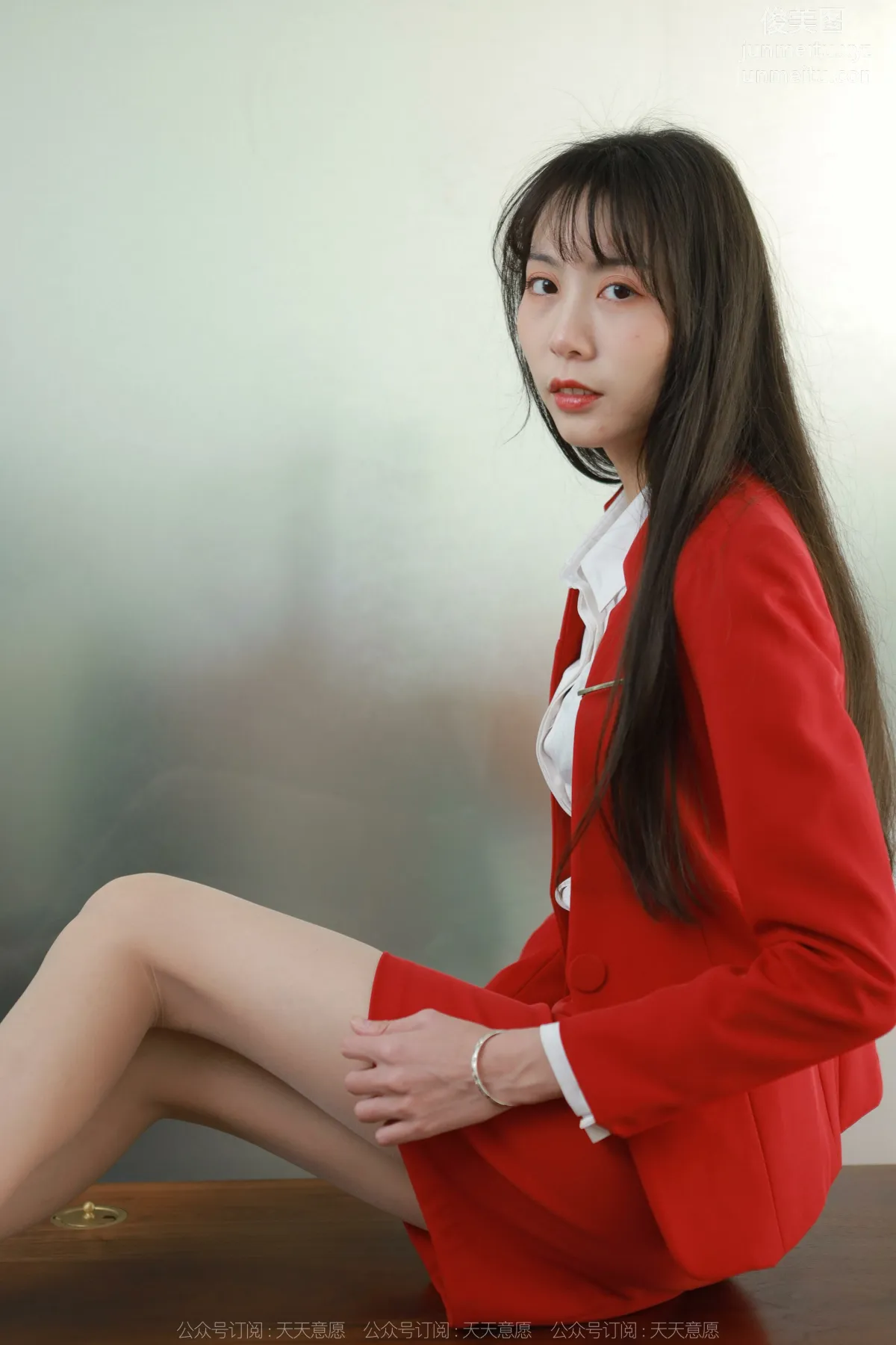 [IESS] 2022.05.03 Silk Enjoyer 1077: Tuan Tuan, Red Dress Beauty with Long Legs photo 13