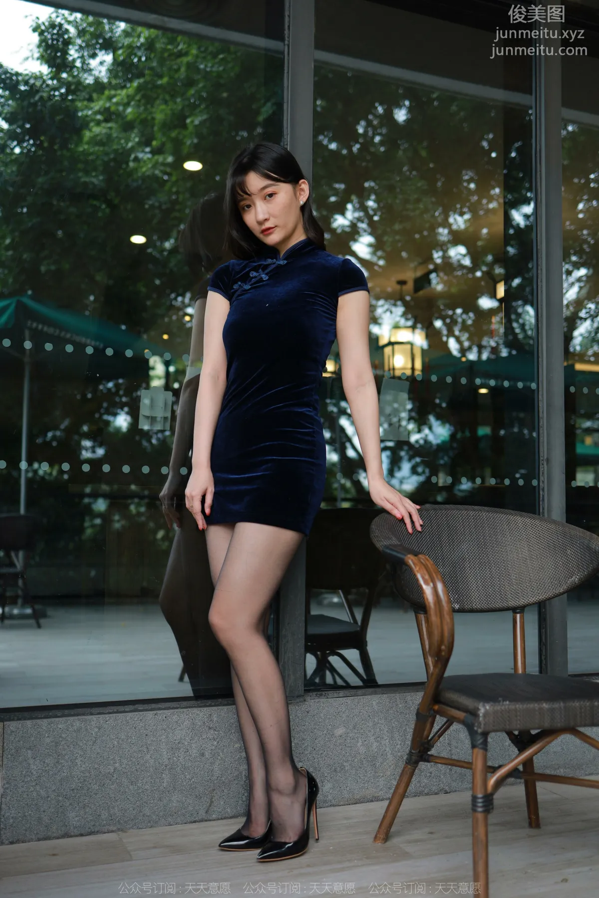 [IESS] 2022.05.04 Silk Enjoyer 1078: IESS Qiuqiu, High-Cut Qipao and Black Stockings photo 23