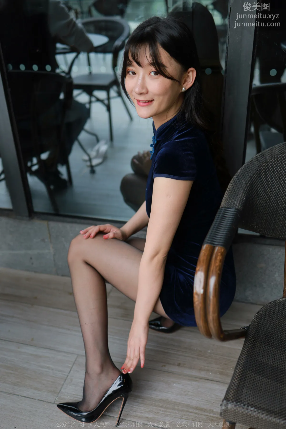 [IESS] 2022.05.04 Silk Enjoyer 1078: IESS Qiuqiu, High-Cut Qipao and Black Stockings photo 29