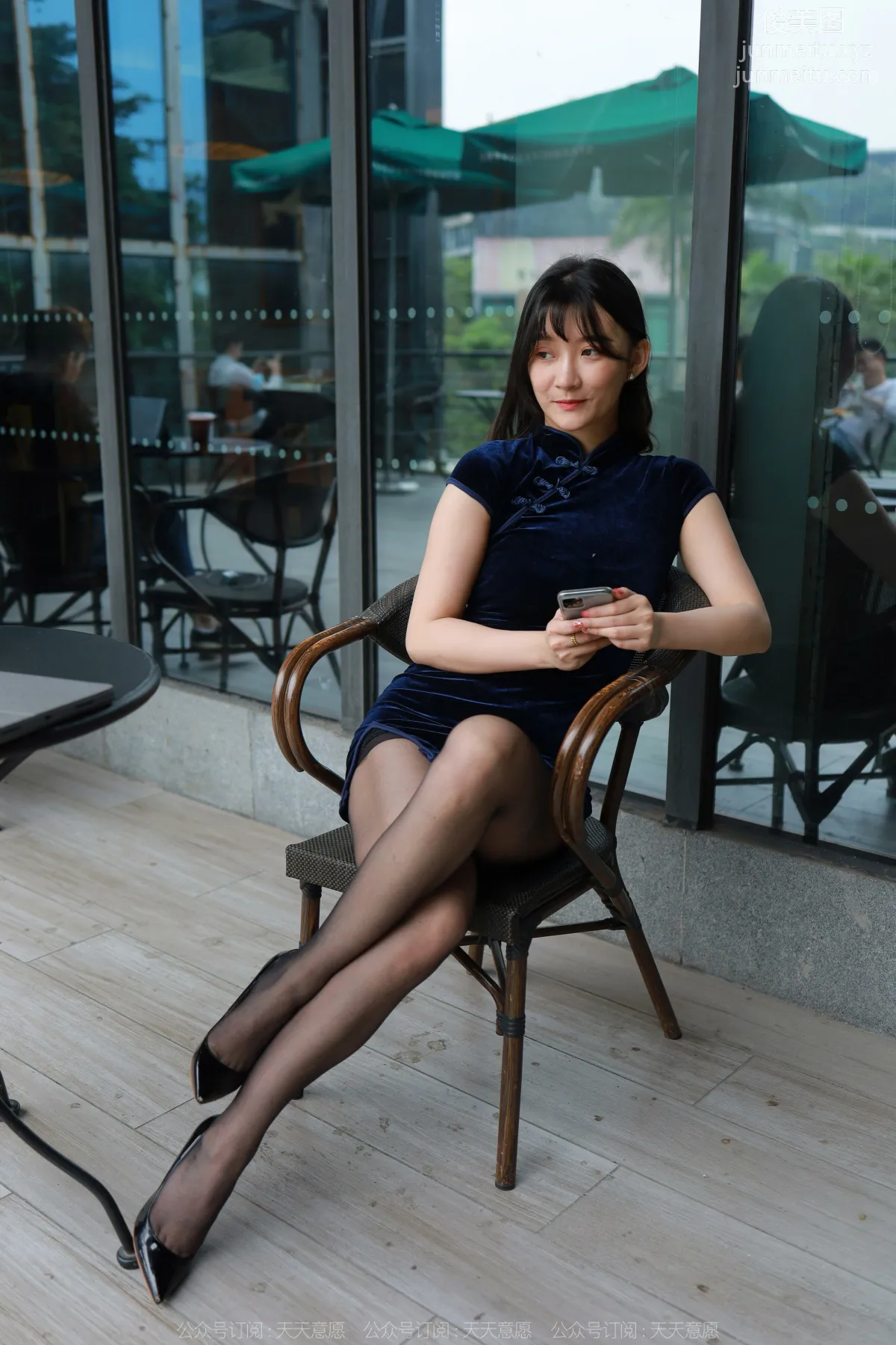 [IESS] 2022.05.04 Silk Enjoyer 1078: IESS Qiuqiu, High-Cut Qipao and Black Stockings photo 30