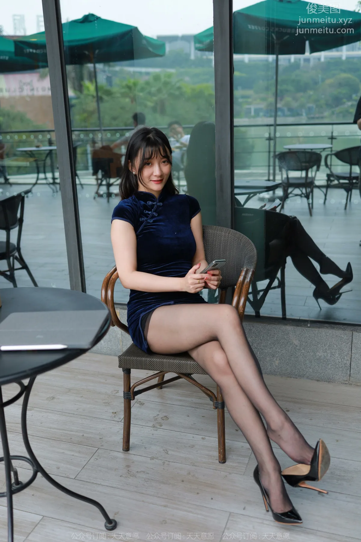 [IESS] 2022.05.04 Silk Enjoyer 1078: IESS Qiuqiu, High-Cut Qipao and Black Stockings photo 37