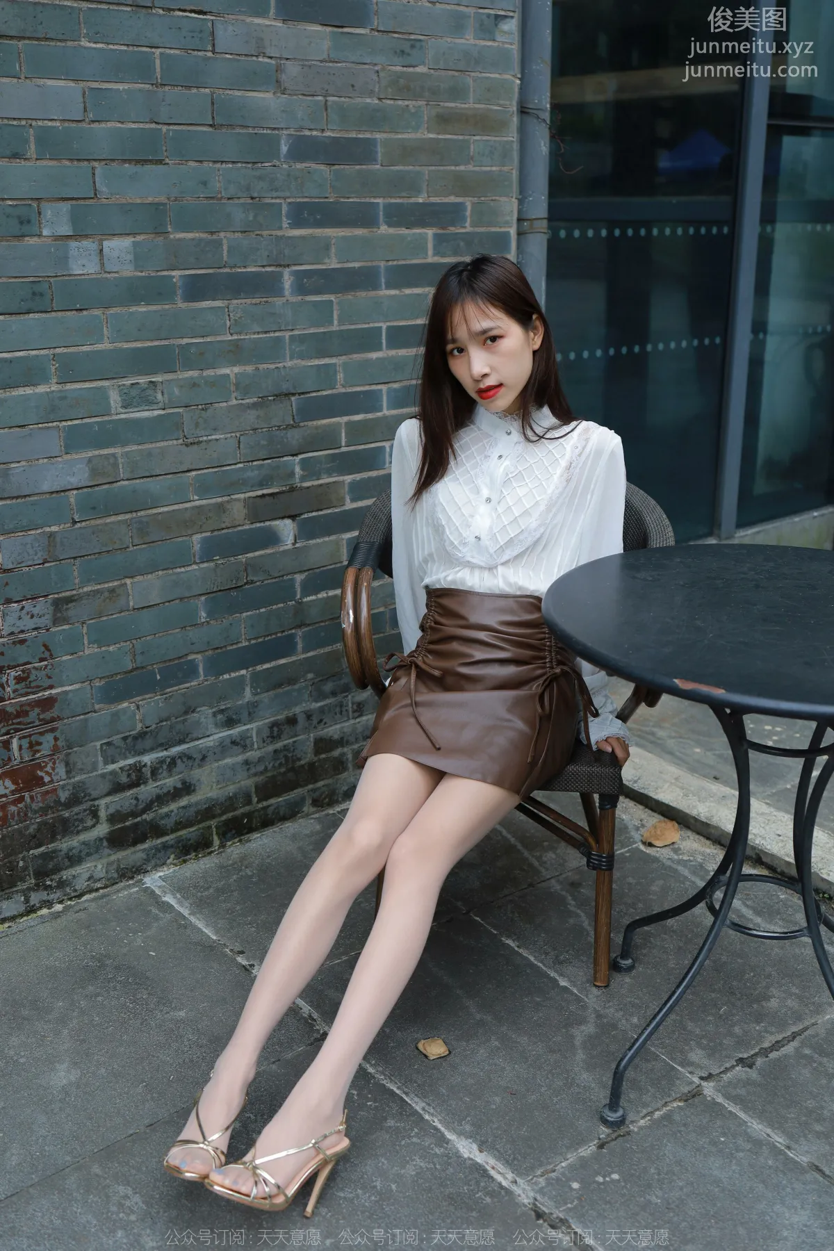 [IESS] 2022.05.09 Silk Enjoyer 1083: Mei Zi, Golden Sandals [84P] photo 30