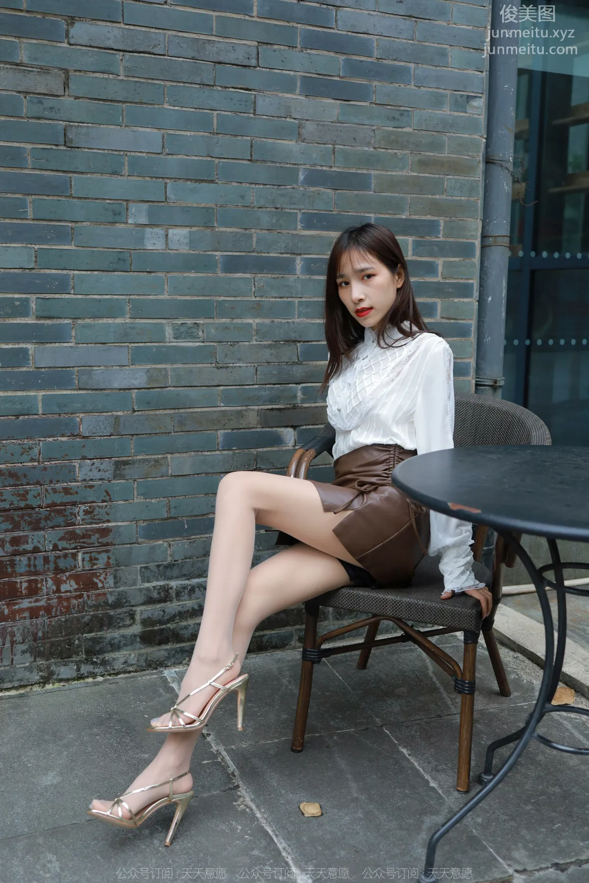 [IESS] 2022.05.09 Silk Enjoyer 1083: Mei Zi, Golden Sandals [84P] photo 31