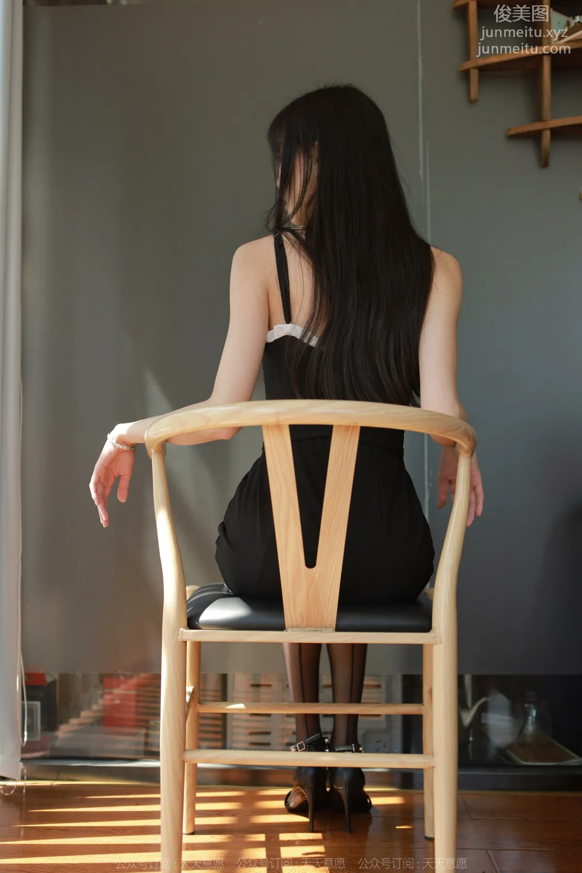[IESS] 2022.05.10 Silk Enjoyer 1084: Tuan Tuan, Sparkling Black Stockings [89P] photo 36