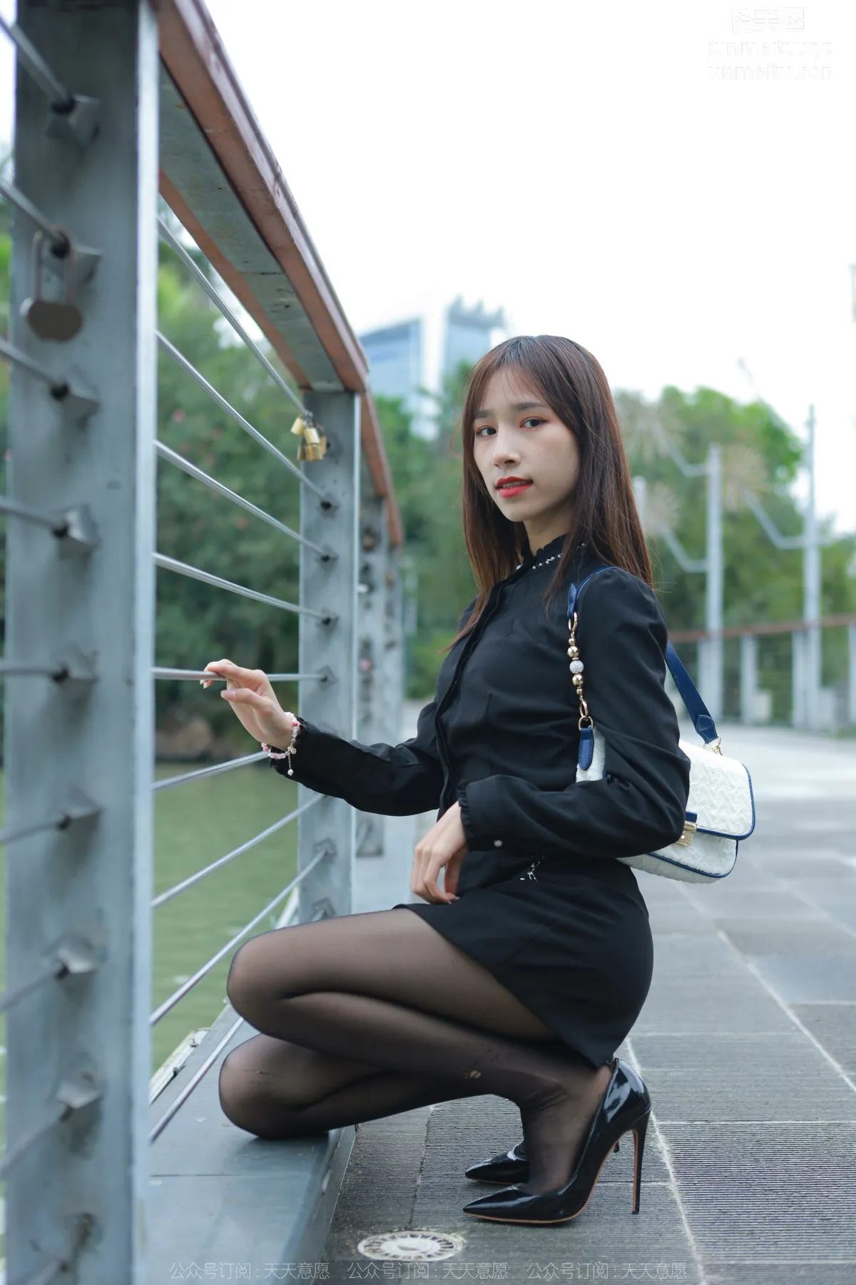 [IESS] 2022.05.25 Silk Enjoyer 1098: Mei Zi, Red Lips and Black Stockings [89P] photo 50