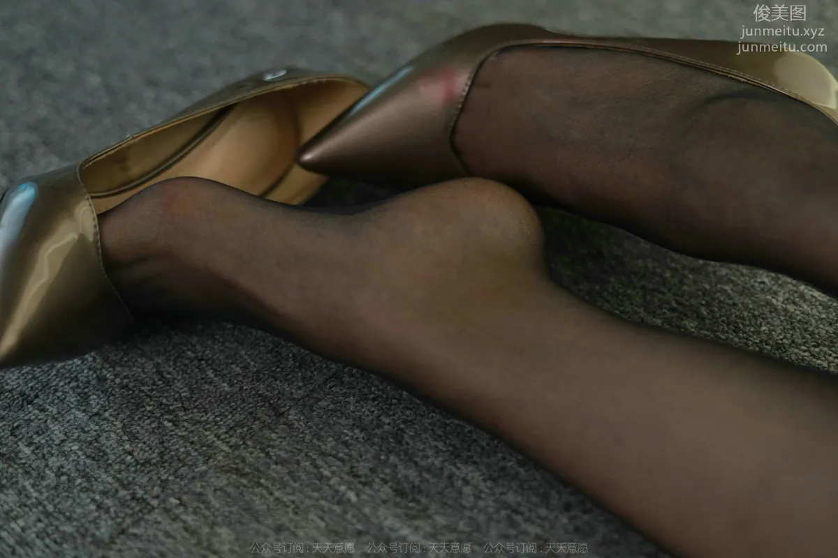 [IESS] 2022.06.08 Silk Enjoyer 1111: Xiao Jie, Sister Yu in Black Stockings [92P] photo 50