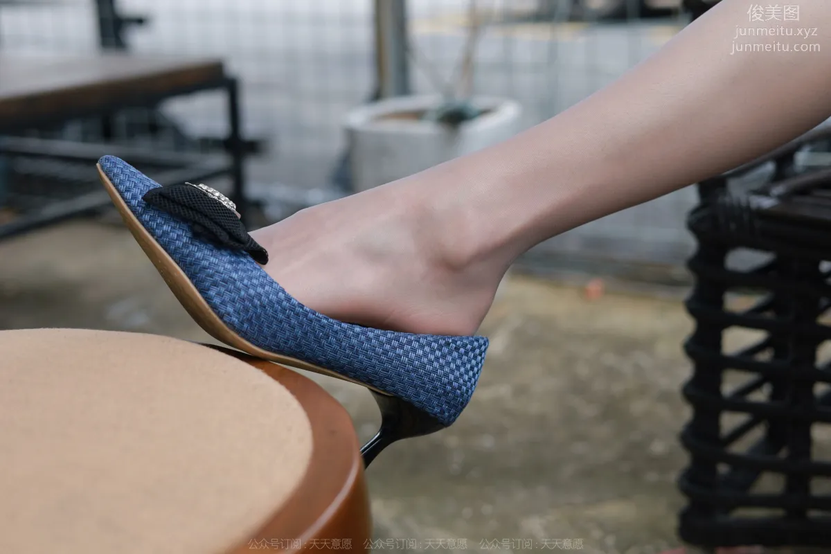 [IESS] 2022.06.09 Silk Enjoyer 1112: Xiao Liu, Blue Shoes and Gray Stockings [85P] photo 14
