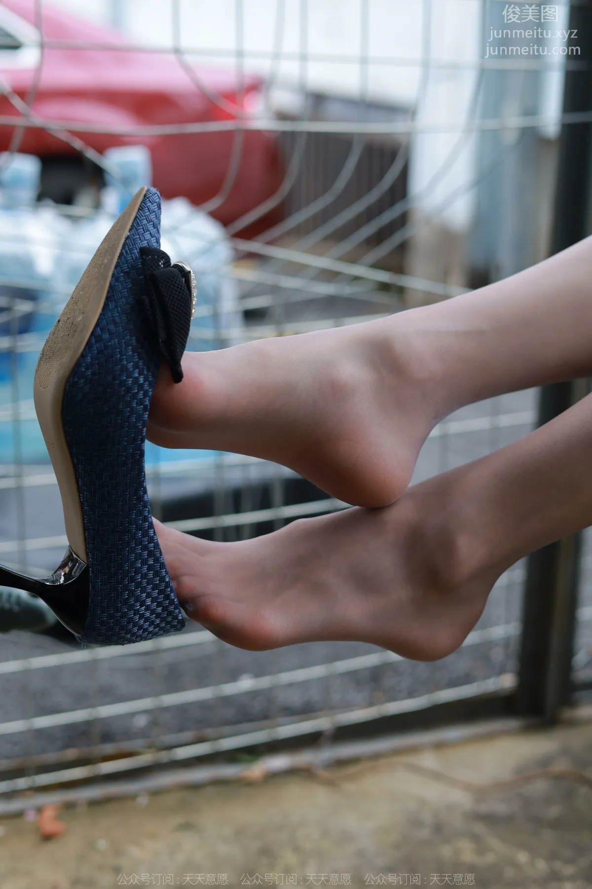 [IESS] 2022.06.09 Silk Enjoyer 1112: Xiao Liu, Blue Shoes and Gray Stockings [85P] photo 33