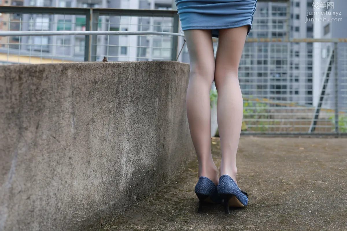 [IESS] 2022.06.09 Silk Enjoyer 1112: Xiao Liu, Blue Shoes and Gray Stockings [85P] photo 44