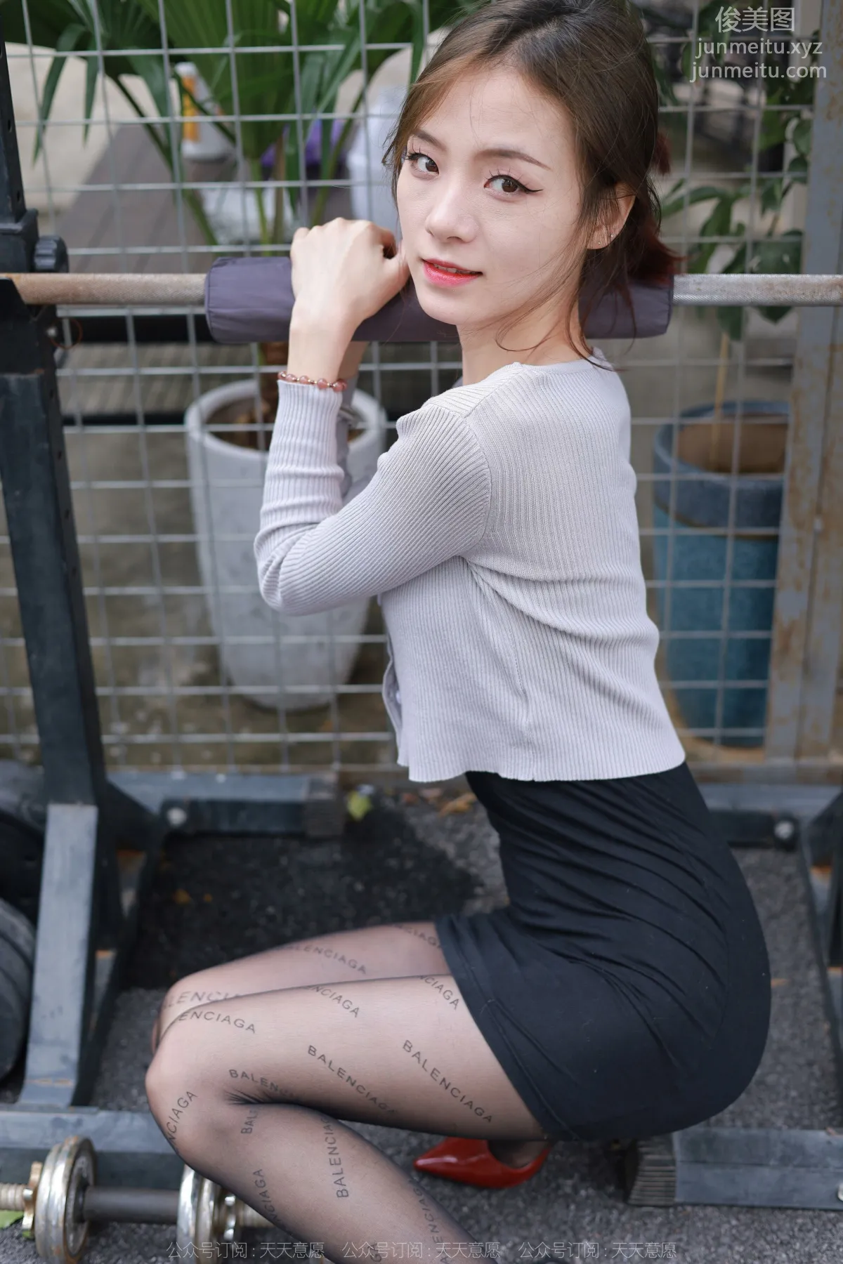 [IESS] 2022.06.28 Silk Enjoyer 1131: Xiao Liu, Black Stockings Female Teacher [84P] photo 2