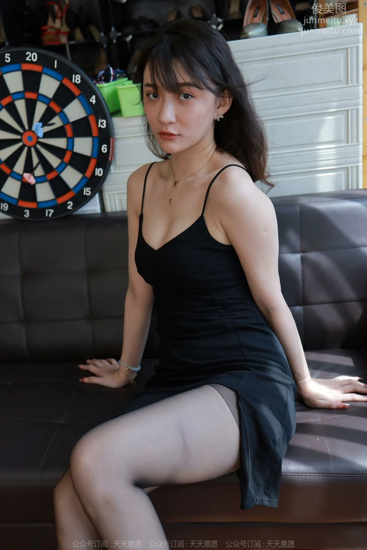 [IESS] 2022.07.02 Silk Enjoyer 1135: IESS Qiuqiu, Black Stockings Cleavage [90P] photo 36