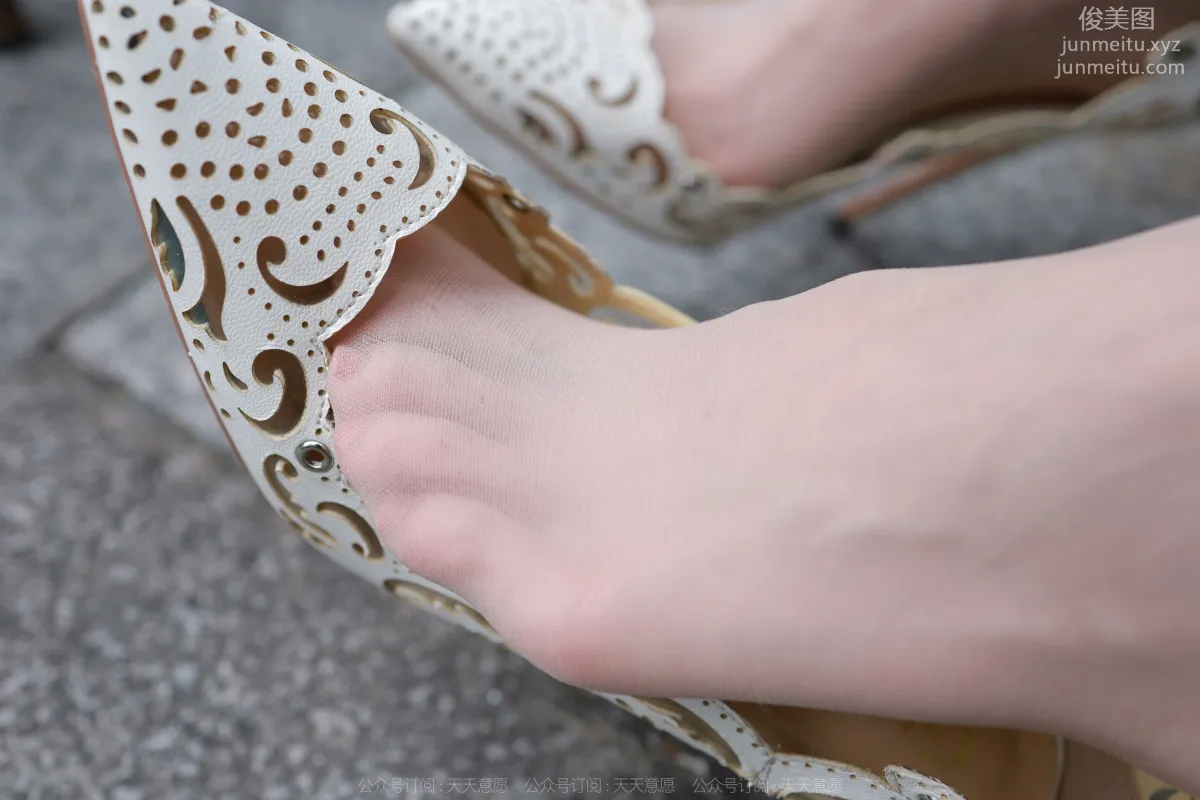 [IESS] 2022.07.05 Silk Enjoyer 1138: Tuan Tuan, Fresh Nude Stockings [84P] photo 37