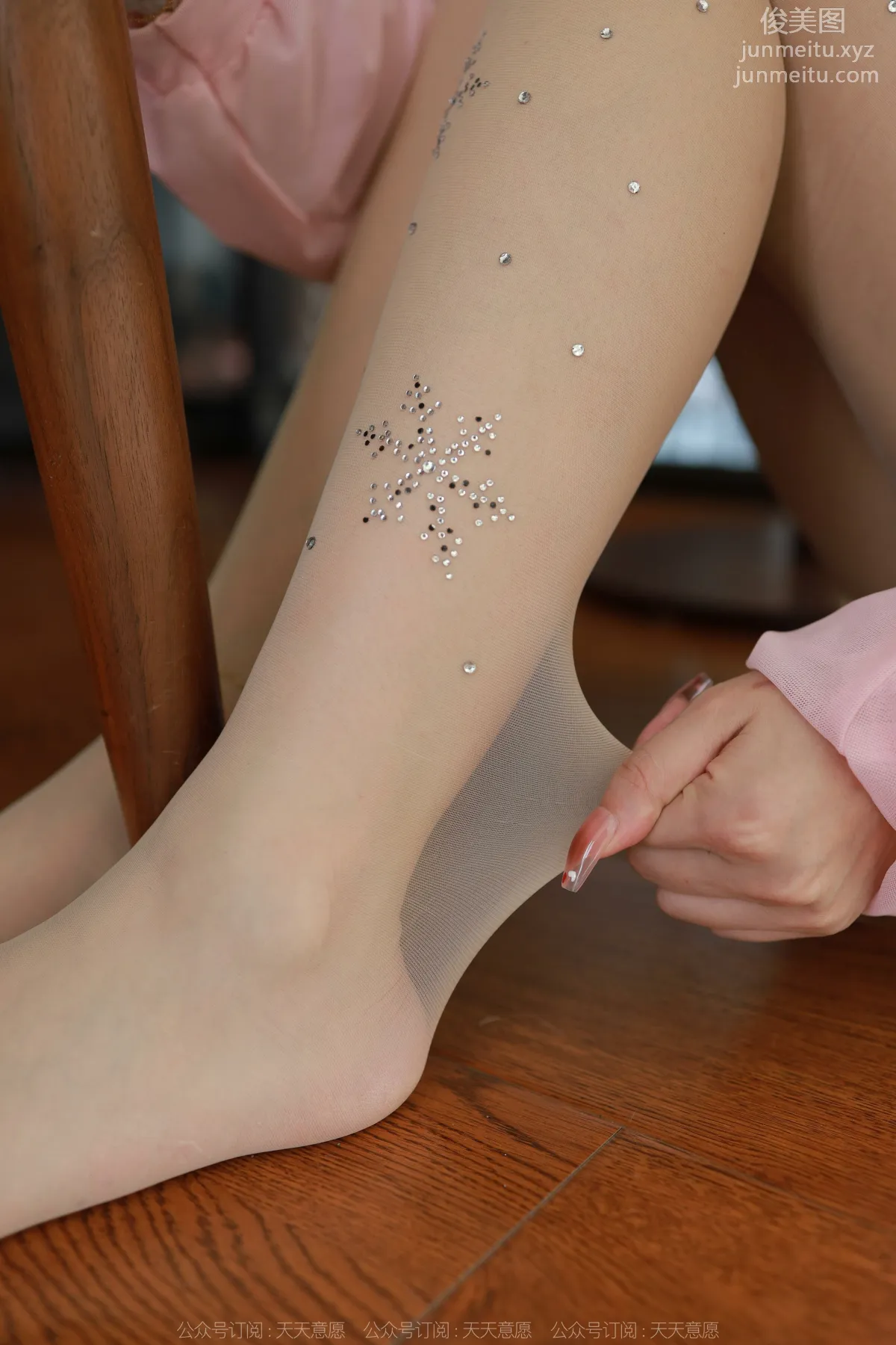 [IESS] 2022.07.08 Silk Enjoyer 1141: IESS Qiuqiu, Diamond Studded Flesh Stockings [89P] photo 79