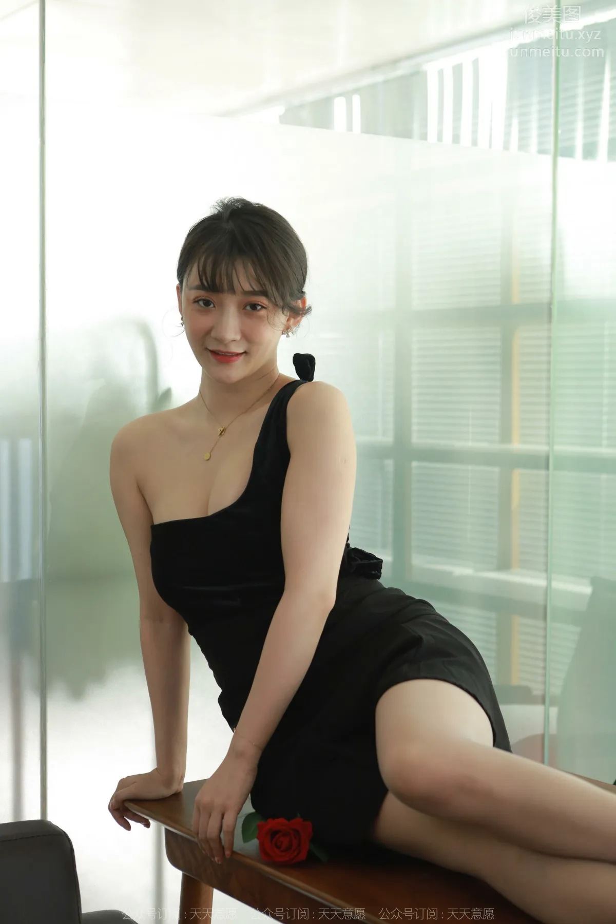 [IESS] 2022.08.10 Silk Enjoyer 1173: IESS Qiuqiu, Sexy Red Rose [97P] photo 75