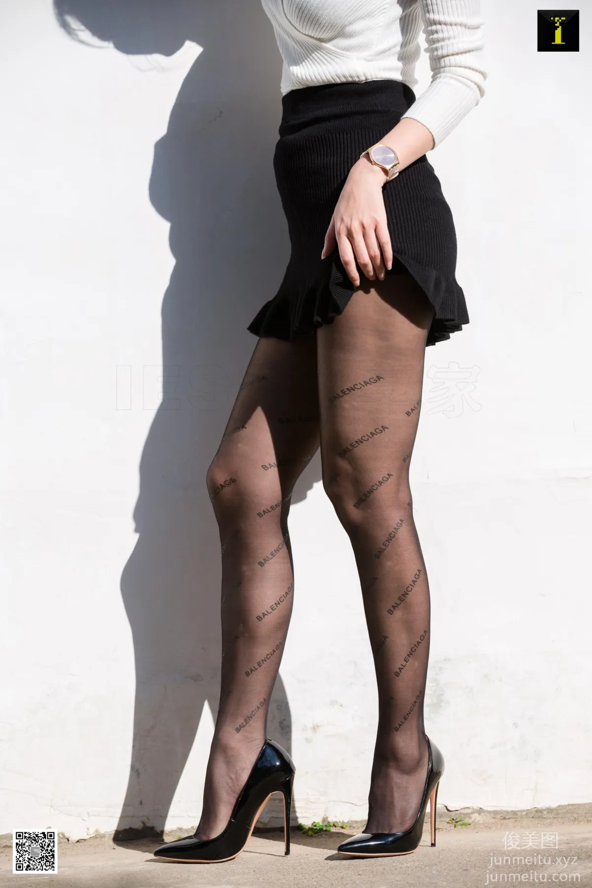 [IESS] 2020.01.15 Silk Enjoyer 658: IESS Qiuqiu, Trying on English Internet Celebrity Socks [93P] photo 16